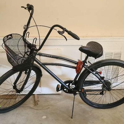 Midway Cruiser Bicycle with Basket