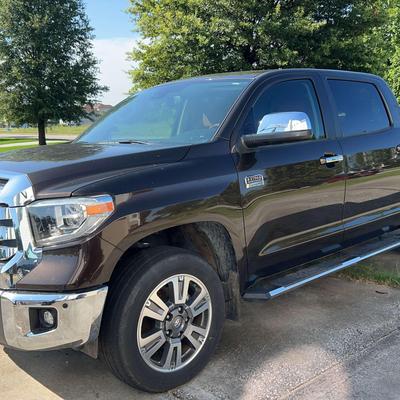 2021 Toyota Tundra 1794 Edition CrewMax 4x4 - Only 8,353 Miles! (SEE CARFAX!)