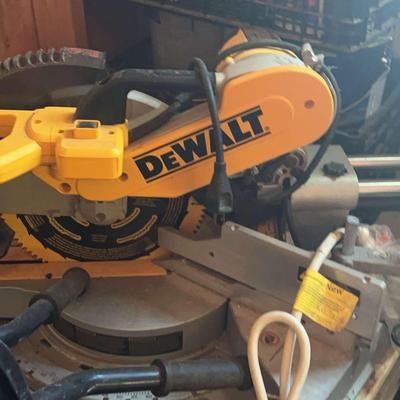 DeWalt Sliding Compound Miter Saw