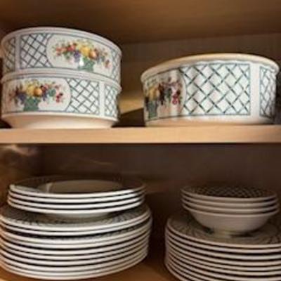 Villeroy and Boch--Basket
