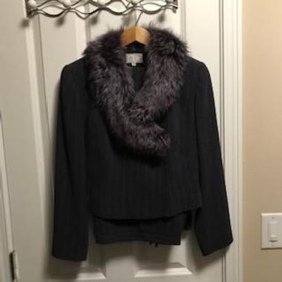 Sale Photo Thumbnail #120: Removable collar