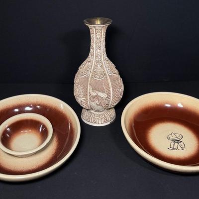 Exquisitely Crafted Vase... Arnart Imports in Heavy Brass... This is Nice!