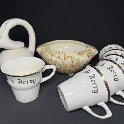 Vintage Kitchen Collectibles – Mid-Century "Tom & Jerry" Look Out!