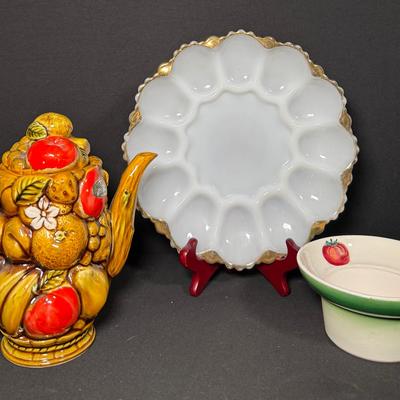 Mid-Century Kitchen Collectibles – Nasco, Fire-King, & Ardco Majolica