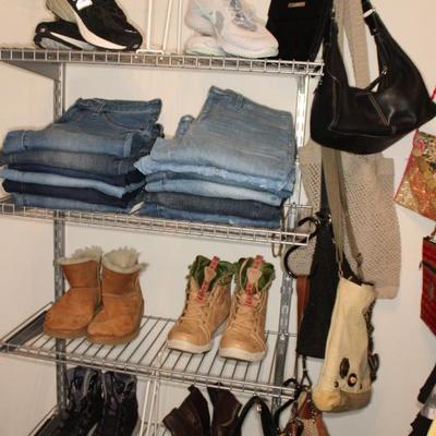 Sale Photo Thumbnail #277