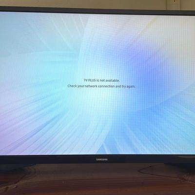 Samsung 32” Smart TV