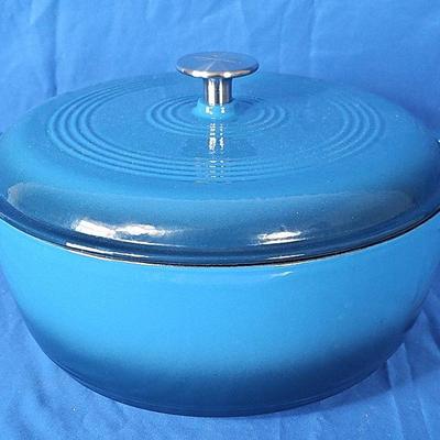 Amazon Basics Cast Iron Dutch Oven