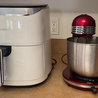 Fabuletta Air Fryer (1) & Dash 3.5-Quart Stand Mixer (1)