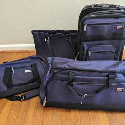 Never Used Luggage Set By Ciao
