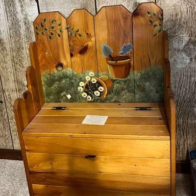 Lancaster County Amish Friendship Bench with 3 Quilts