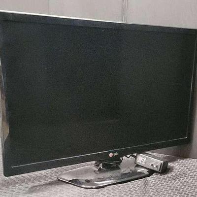 24" LG TV (1132)