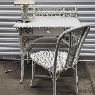 Wicker Desk & Chair (1132)