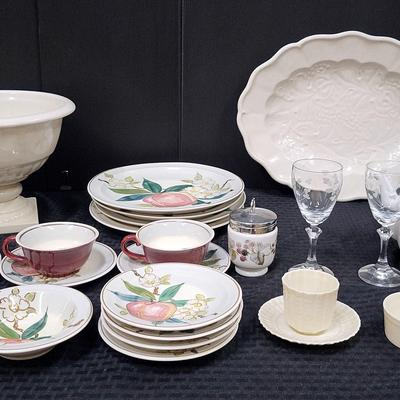 Wedgewood, Red Wing, & More (1132)