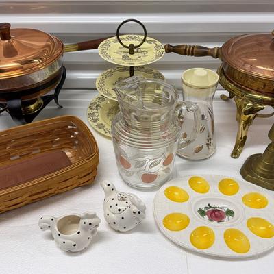Vintage Kitchen Decor & More (1132)
