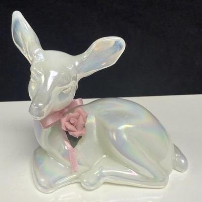 FENTON Pearly Sentiments Opalescent Glass Deer Figurine