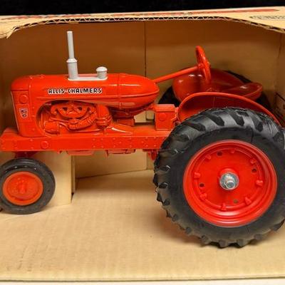 Ertl Allis Chalmers WD-45 Antique Tractor Diecast 1/16 #1206 circa 1985