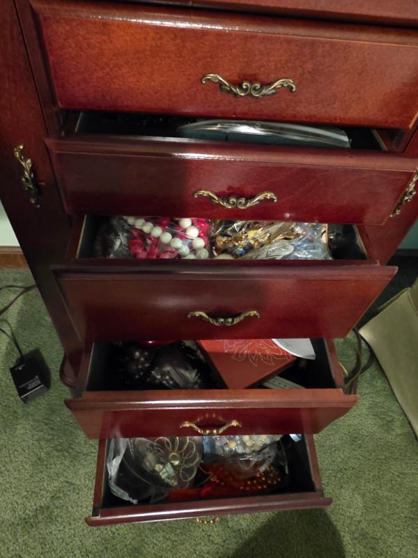 Sale Photo Thumbnail #65