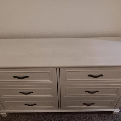 6 drawer dresser
53 1/2L 15 1/2W x 32H