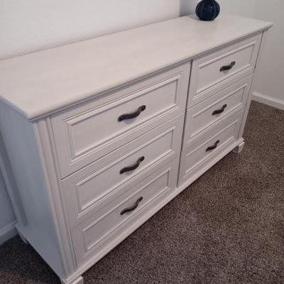 6 drawer dresser
53 1/2L 15 1/2W x 32H