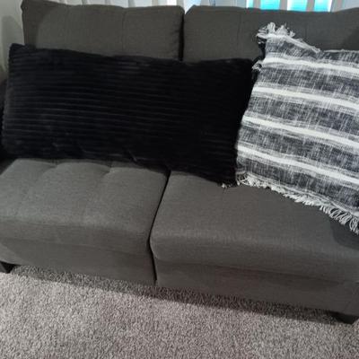 Loveseat
57L x 29W