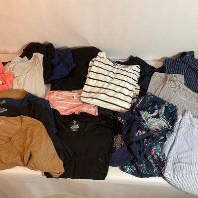 Lot Of Mystery Women’s Tops & Bottoms Sizes XL-3XL