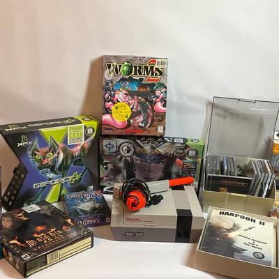 Vintage Nintendo With Accessories 