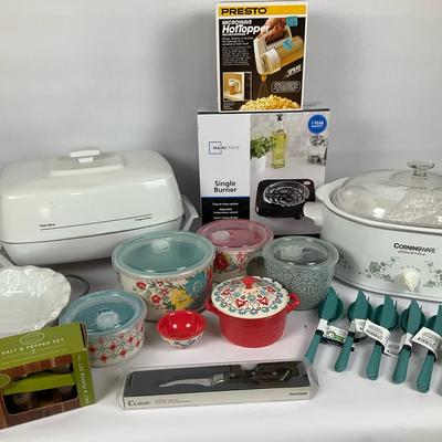 Corning Ware Slow Cooker & Kitchen Essentials 