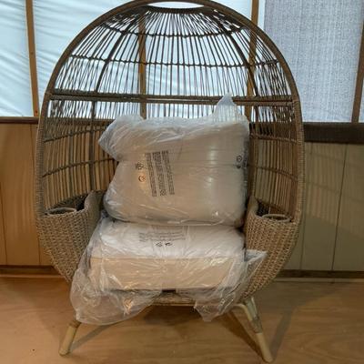 Wicker Egg Chair with Cushions