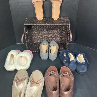 Mixed Lot of Women’s Footwear – Slippers, Flats, and Sandals Sizes 9-9.5
