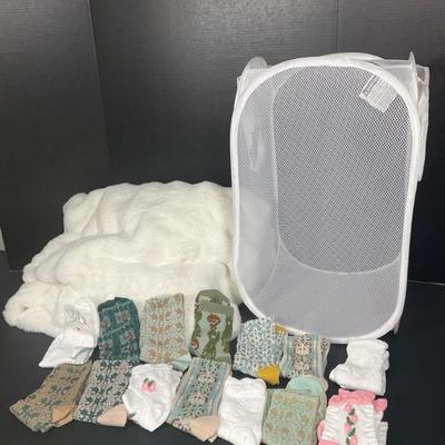Cozy Socks And Hamper 