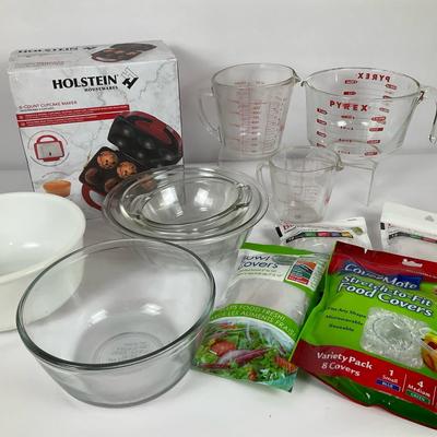 Kitchen Essentials, Cupcake Maker & Bakeware 