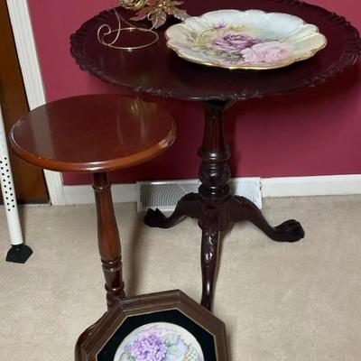 Pair of Accent Tables with Decorative Plate and Cloisonné Ornament