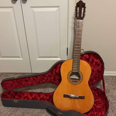 Garcia Classical Guitar with Case – Model Galicia
