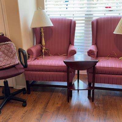 Pink Office Chairs, Rolling Desk Chair w/ Pillow, Side Table & 2 Lamps