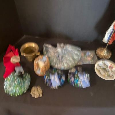 Decorative Gems And Travel Mementos 