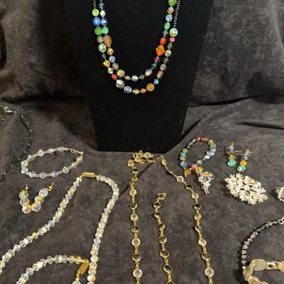 Costume Jewelry Sparkling 