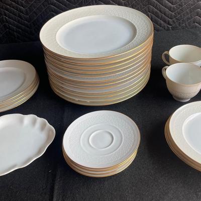 Vintage Seltmann Weiden Porcelain Tea Items!
