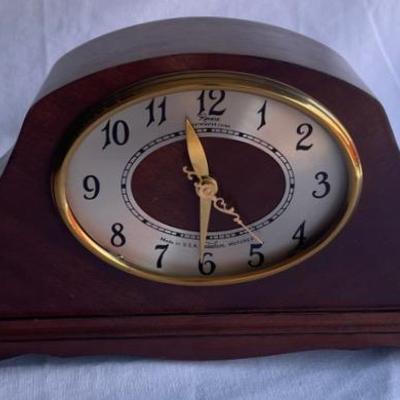 Vintage Revere Electric Clock ( No Glass)