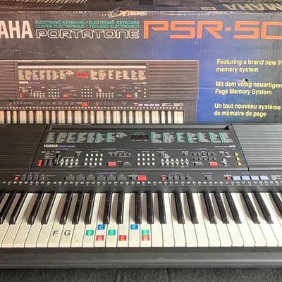 Yamaha PSR - 500 Portable Electronic Keyboard 