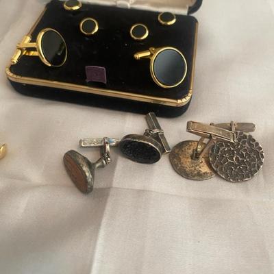 Cufflinks and Stud Set, Including Gold-Tone Paul Stuart Set