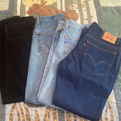 Levi’s Jeans Including 501 Series in Various Washes