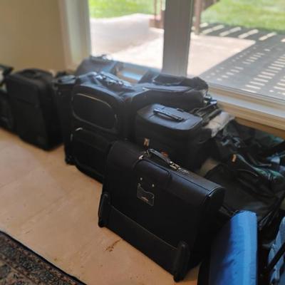 Lots of luggage (gently used)