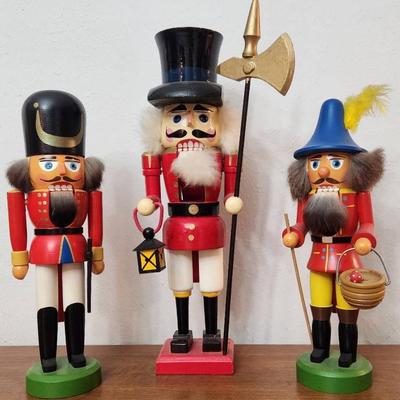  Nutcracker Trio