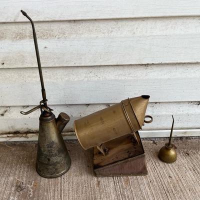 Old Oil Cans