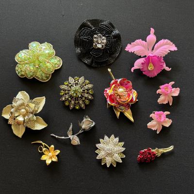 Vintage Floral Brooches