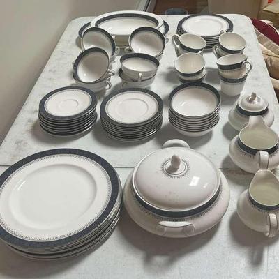 Sherbrooke English Fine Bone China Set