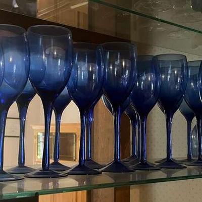 10 Piece Blue Glassware Set