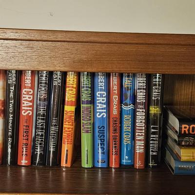 Robert Crais Collection Some Signed Some First Edition 22 Books 