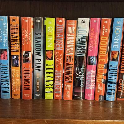 Iris Johansen Collection Some Signed Some First Edition 21 Books