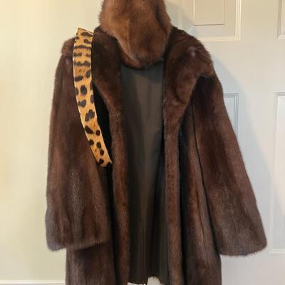 Women’s Fur Coat With Hat And Belt